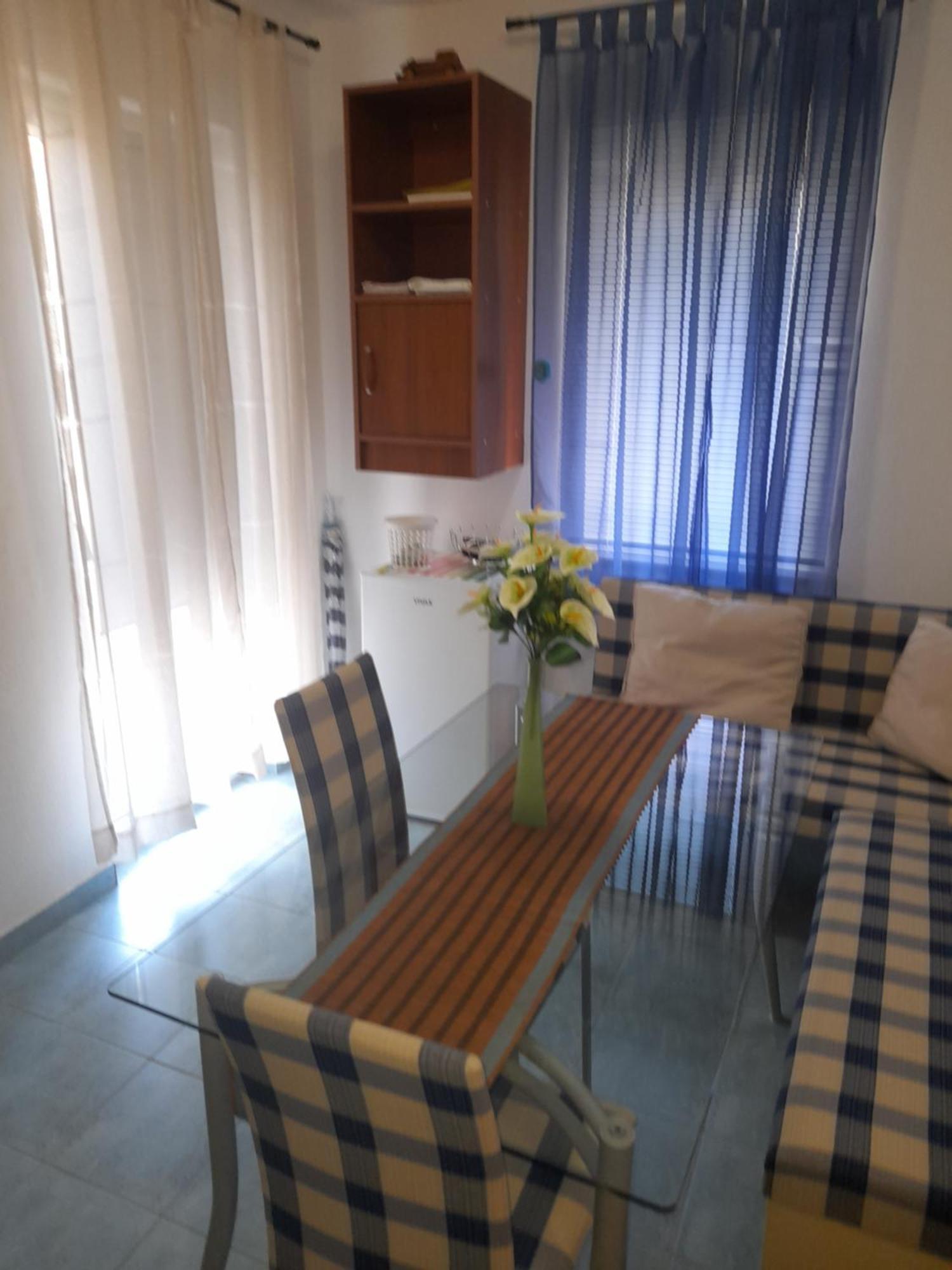 Nives B. Apartment Supetar Luaran gambar