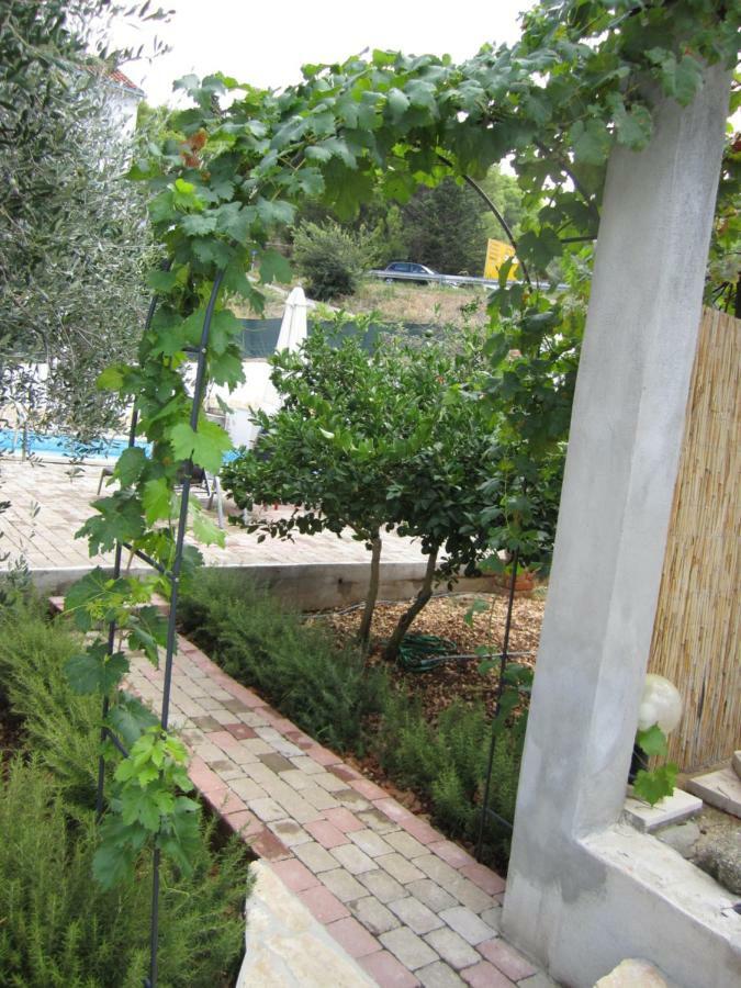 Nives B. Apartment Supetar Luaran gambar