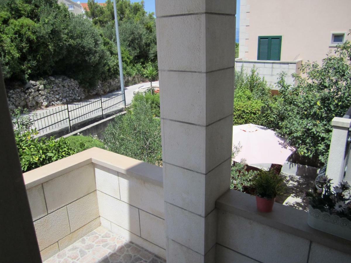 Nives B. Apartment Supetar Luaran gambar